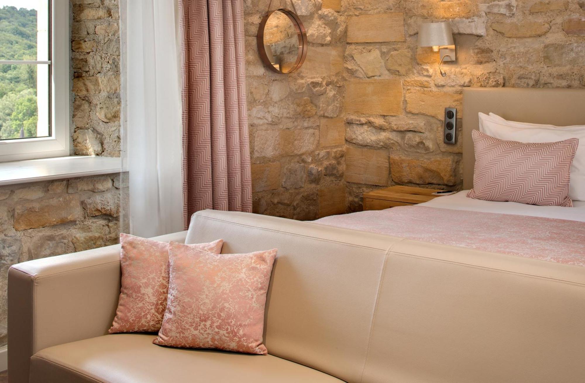 Domaine De La Klauss & Spa, Restaurant Gastronomique Le K Montenach Exteriér fotografie
